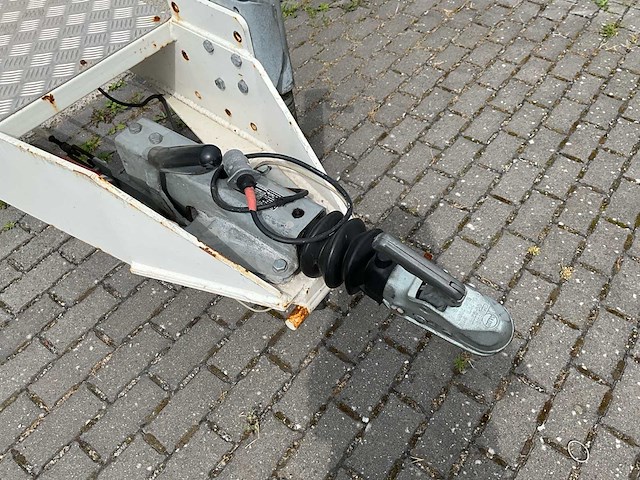 2008 thomas 210nws hoogwerker aanhangwagen (electrisch) - afbeelding 10 van  34