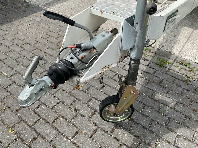 2008 thomas 210nws hoogwerker aanhangwagen (electrisch) - afbeelding 11 van  34