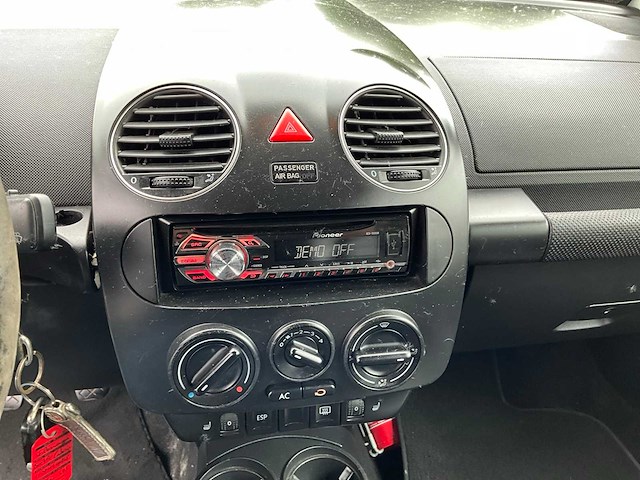 2008 volkswagen beetle personenauto - afbeelding 5 van  23
