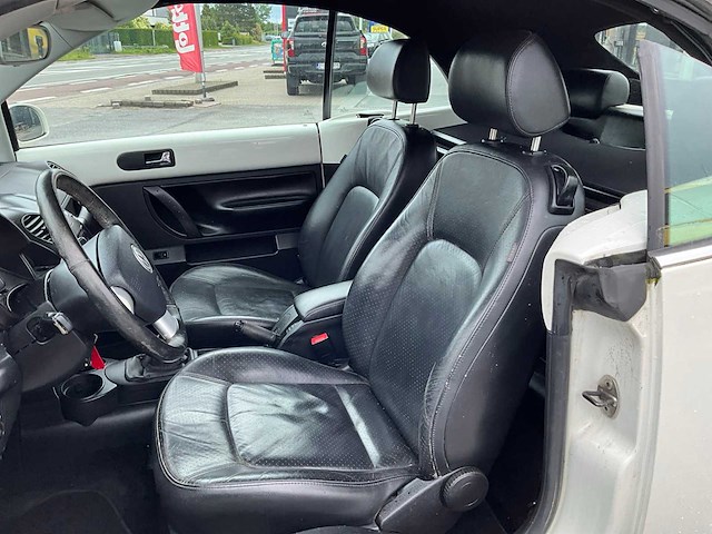 2008 volkswagen beetle personenauto - afbeelding 2 van  23