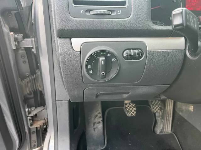 2008 volkswagen golf5 personenauto - afbeelding 13 van  36