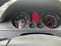 2008 volkswagen passat personenauto - afbeelding 9 van  29