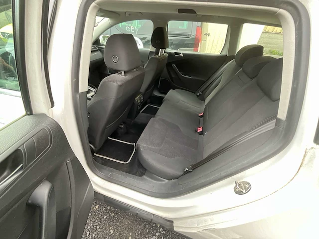 2008 volkswagen passat personenauto - afbeelding 18 van  29