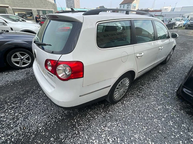 2008 volkswagen passat personenauto - afbeelding 4 van  29