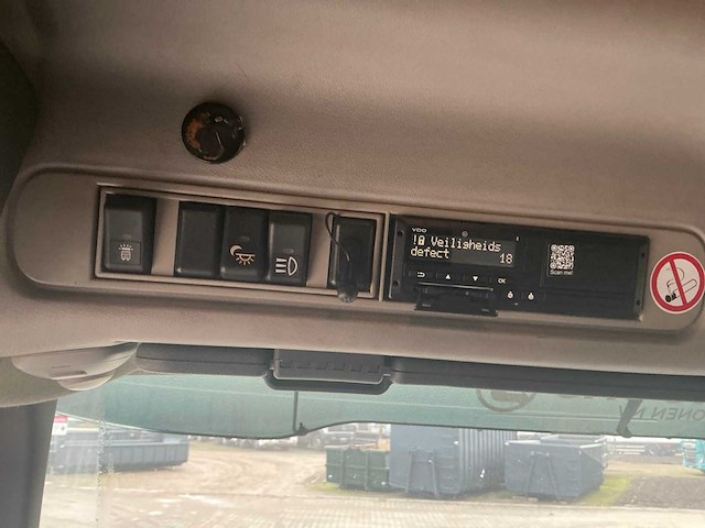 2008 volvo fm 440 vrachtwagen met laadkraan - afbeelding 22 van  35