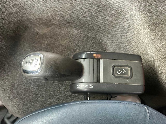 2008 volvo fm 440 vrachtwagen met laadkraan - afbeelding 25 van  35