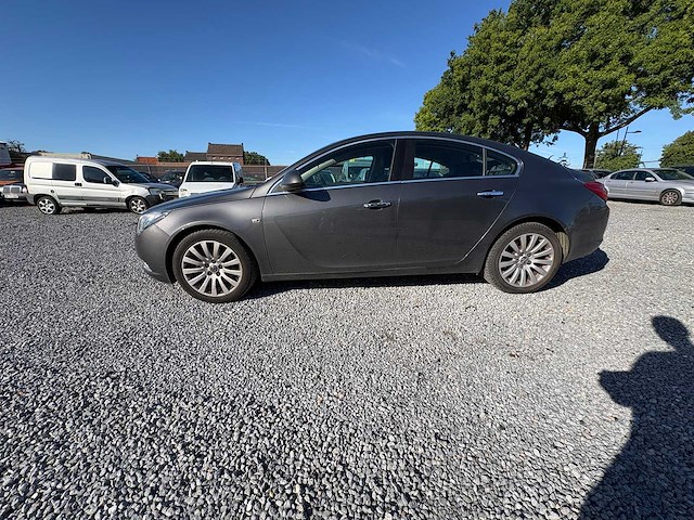 2009 - opel - insignia - 1.6 t executive - car - afbeelding 1 van  13