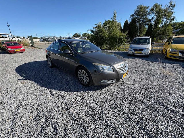 2009 - opel - insignia - 1.6 t executive - car - afbeelding 31 van  31