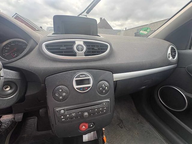 2009 - renault - clio - 1.2 tce business sp. - car - afbeelding 4 van  19