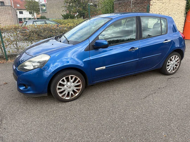 2009 - renault - clio - 1.2 tce business sp. - car - afbeelding 11 van  18