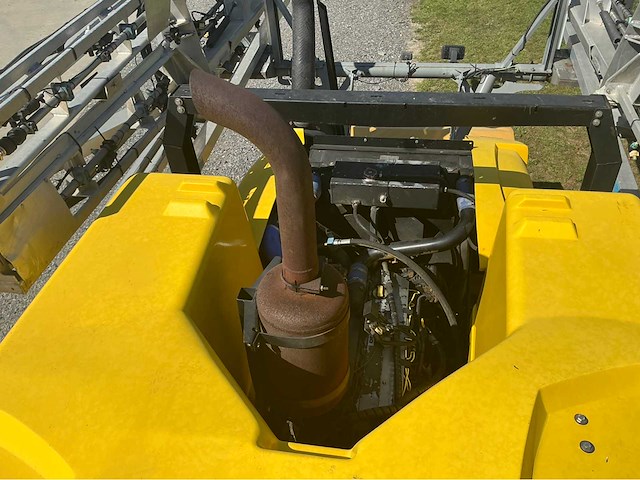 2009 artec blanchard f40 agrarische diverse zelfrijdende spuit - afbeelding 47 van  48