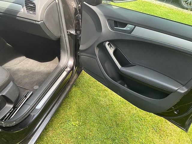 2009 audi a4 - benzine - airco - afbeelding 33 van  50