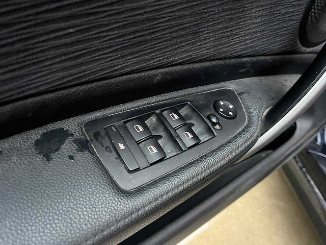 2009 bmw 116i personenauto - afbeelding 4 van  17