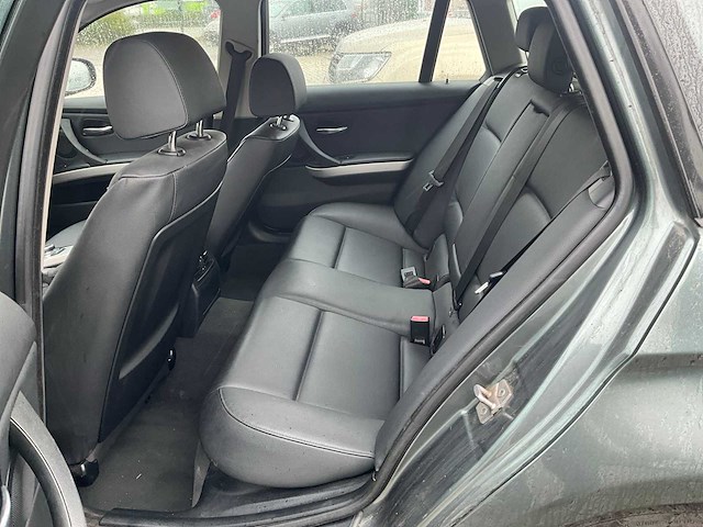 2009 bmw 318d touring - afbeelding 12 van  34