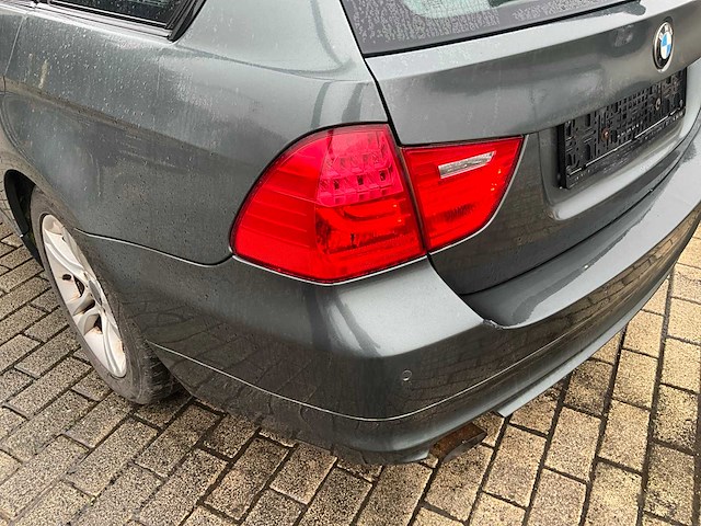 2009 bmw 318d touring - afbeelding 20 van  34