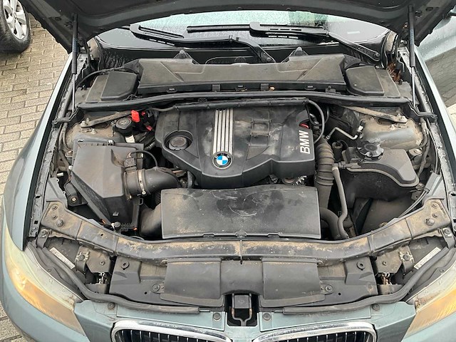 2009 bmw 318d touring - afbeelding 27 van  34