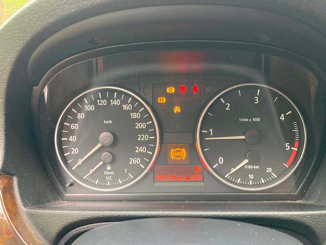 2009 bmw 320 d berline personenauto - afbeelding 17 van  18