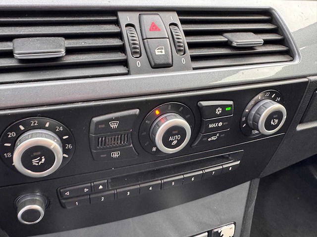 2009 bmw 520d - afbeelding 7 van  38