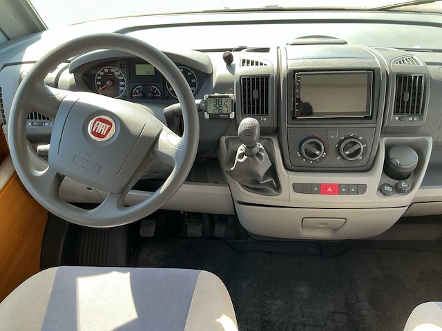 2009 burstner i694 camper - afbeelding 19 van  55