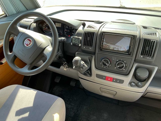 2009 burstner i694 camper - afbeelding 20 van  55