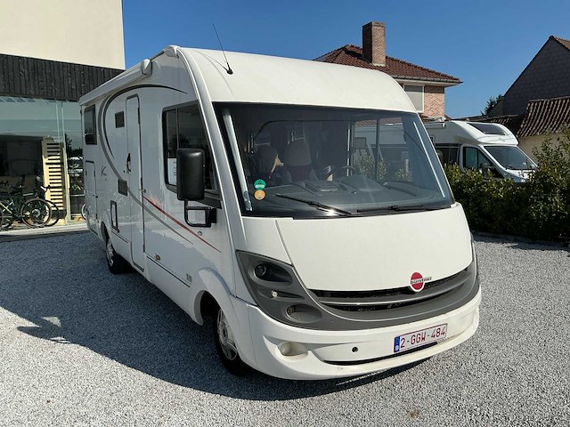 2009 burstner i694 camper - afbeelding 2 van  55