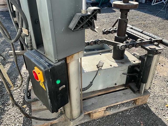 2009 carflex 898ita banden montageapparaat - afbeelding 17 van  29