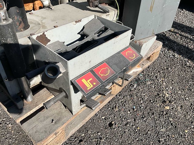 2009 carflex 898ita banden montageapparaat - afbeelding 25 van  29