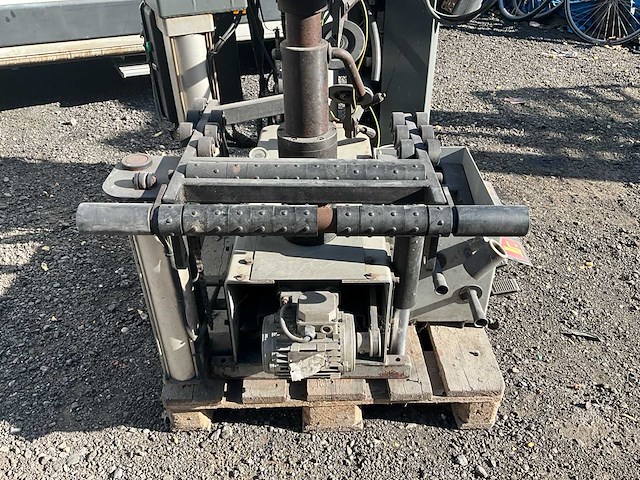 2009 carflex 898ita banden montageapparaat - afbeelding 26 van  29