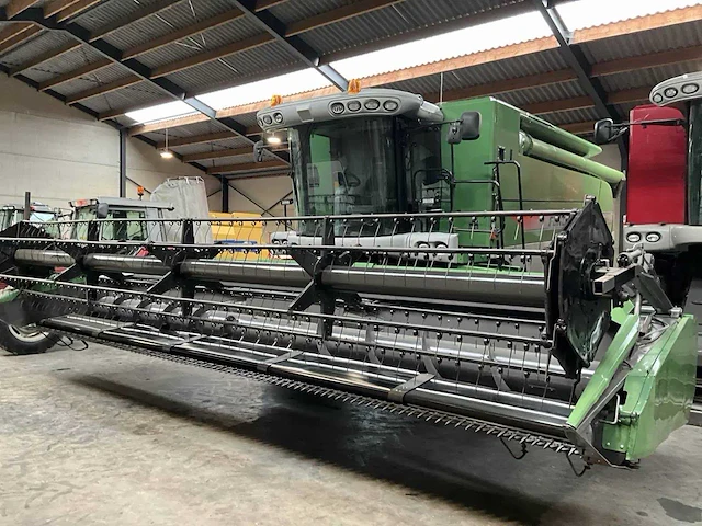 2009 fendt maaidorser - afbeelding 1 van  34