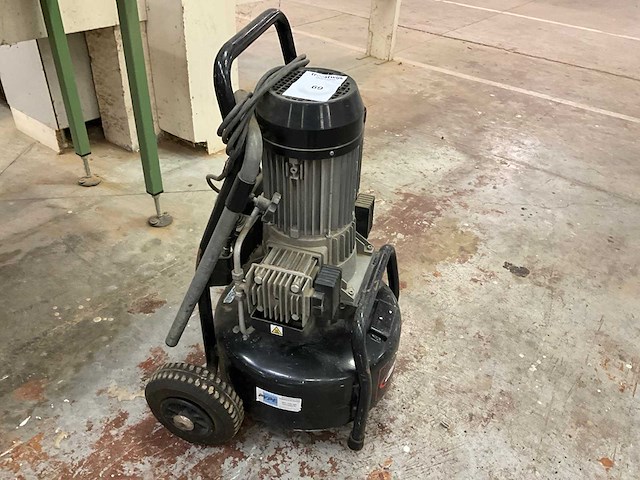 2009 ferrais verona zuigercompressor - afbeelding 2 van  4