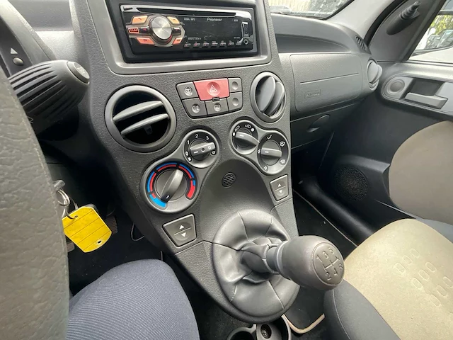 2009 fiat panda personenauto - afbeelding 18 van  19