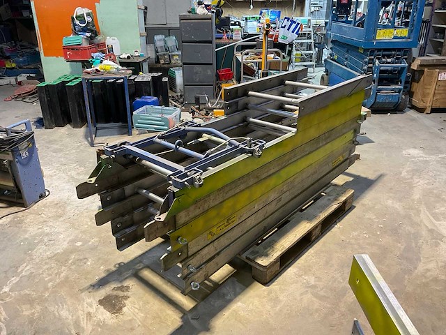 2009 geda-lift verhuislift - afbeelding 1 van  13