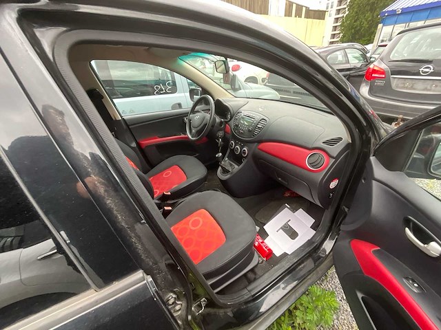 2009 hyundai i10 personenauto - afbeelding 2 van  13
