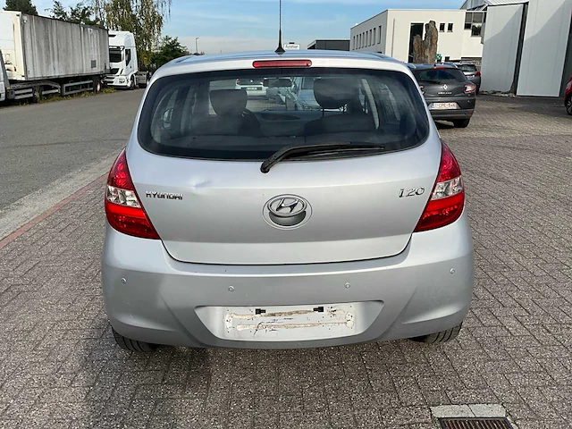 2009 hyundai i20 - 78 213km - personenauto - afbeelding 22 van  27