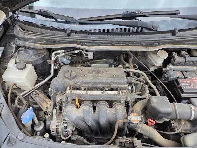 2009 hyundai i20 1.4 - personenauto - afbeelding 15 van  18