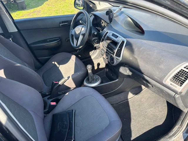 2009 hyundai i20 personenauto - afbeelding 10 van  20