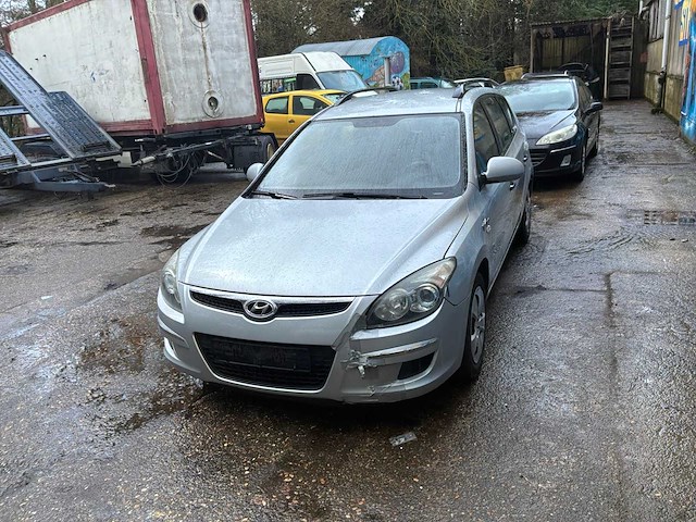 2009 hyundai i30 cw personenauto - afbeelding 2 van  15