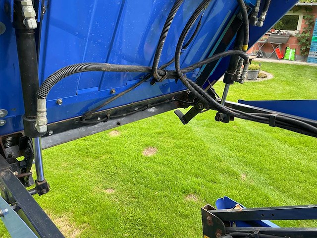 2009 iseki frontmaaier met hoogkipbak - sfh240 - ride on lawn mower - 2009 - afbeelding 6 van  18