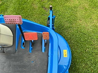 2009 iseki frontmaaier met hoogkipbak - sfh240 - afbeelding 9 van  36