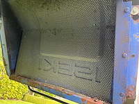 2009 iseki frontmaaier met hoogkipbak - sfh240 - afbeelding 25 van  36