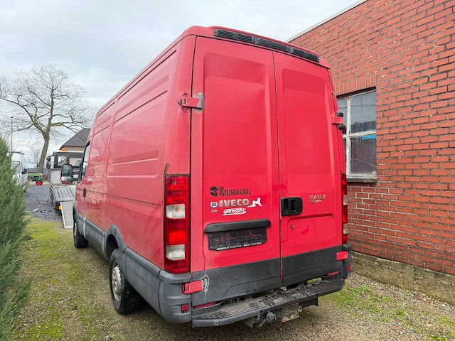2009 iveco daily 3.0 htp 35s18 - afbeelding 24 van  29
