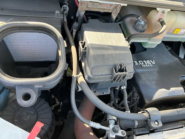 2009 iveco daily vrachtwagen hydraulische laadklep - tachograaf - 3 pers - afbeelding 50 van  54