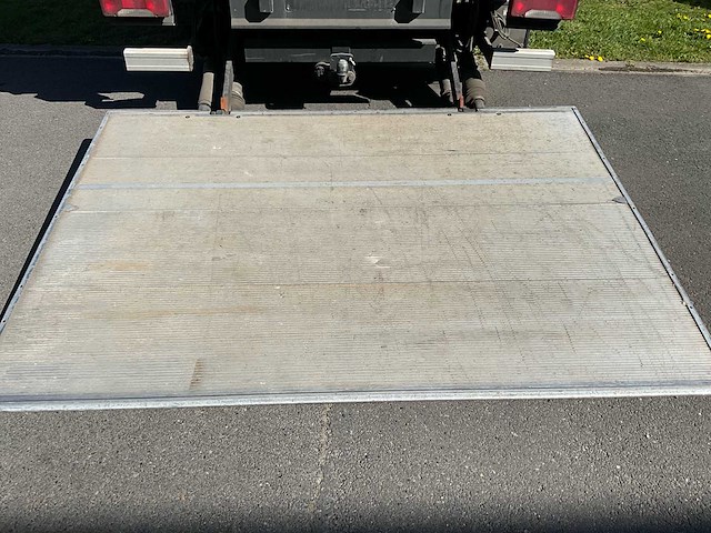 2009 iveco daily vrachtwagen hydraulische laadklep - tachograaf - 3 pers - afbeelding 18 van  57