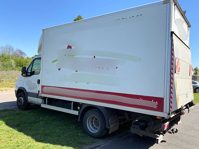 2009 iveco daily vrachtwagen hydraulische laadklep - tachograaf - 3 pers - afbeelding 23 van  57