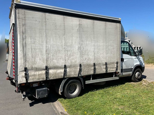 2009 iveco daily vrachtwagen hydraulische laadklep - tachograaf - 3 pers - afbeelding 55 van  57