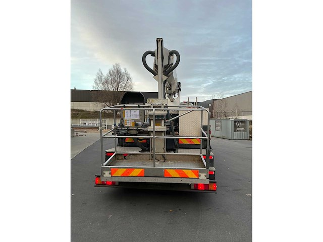 2009 iveco eurocargo vrachtwagen - afbeelding 11 van  38