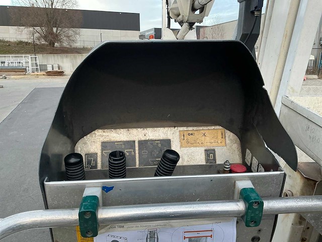 2009 iveco eurocargo vrachtwagen - afbeelding 14 van  38