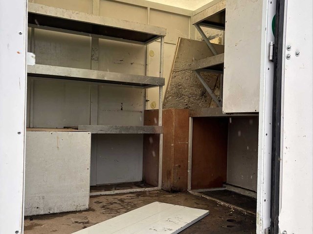 2009 iveco eurocargo vrachtwagen - afbeelding 2 van  32