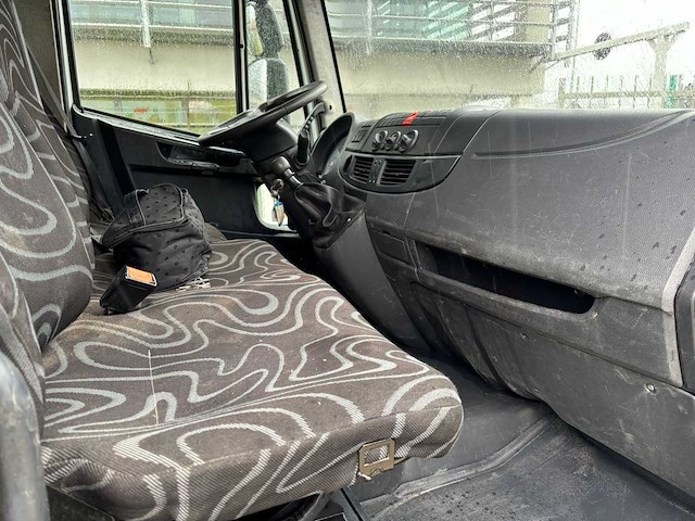 2009 iveco eurocargo vrachtwagen - afbeelding 31 van  32