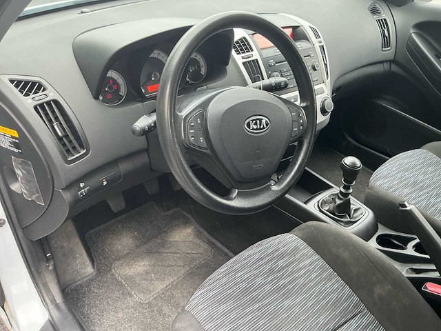 2009 kia cee d - afbeelding 11 van  37